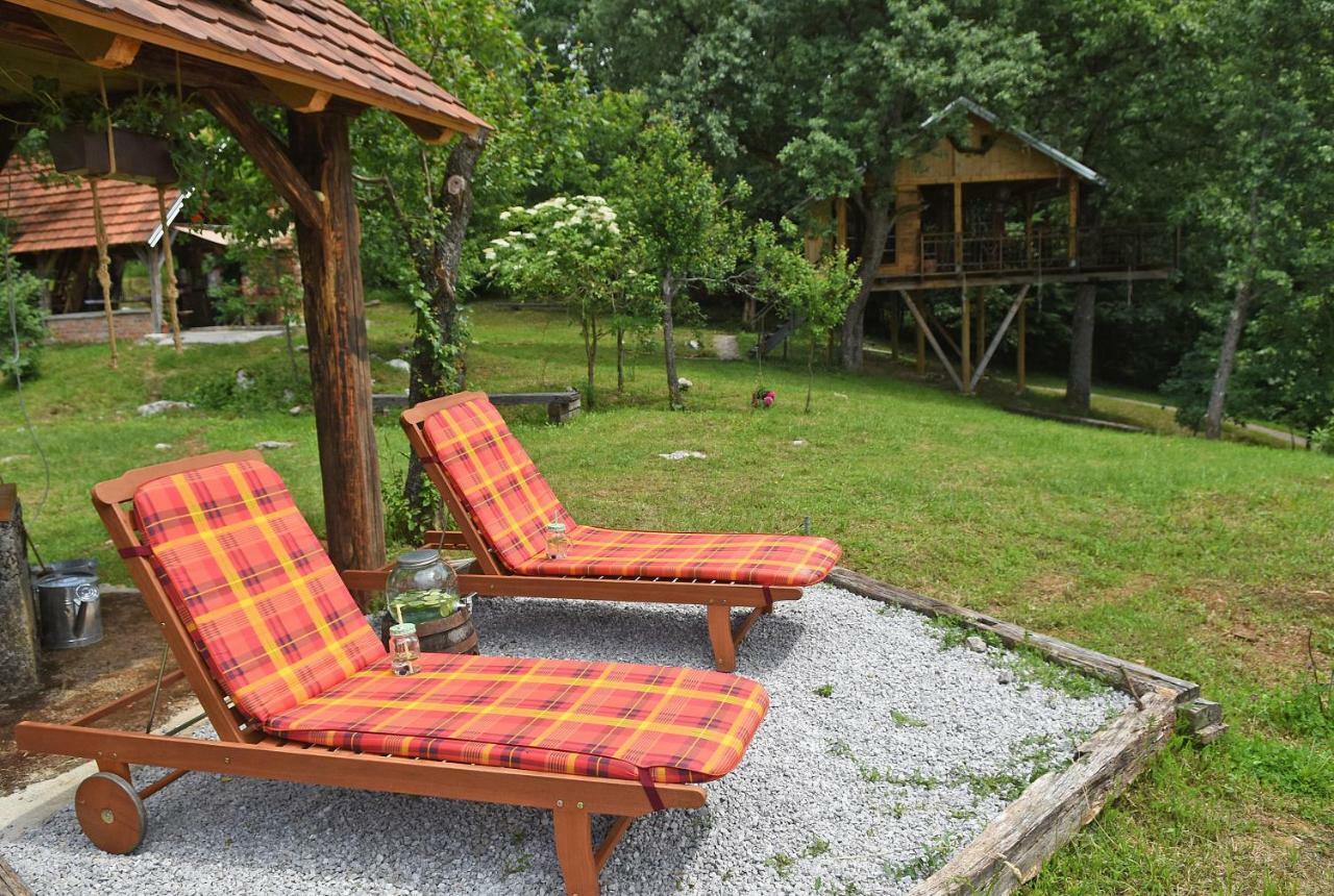 Treehouse Resnice -Mreznica Barilovic Buitenkant foto