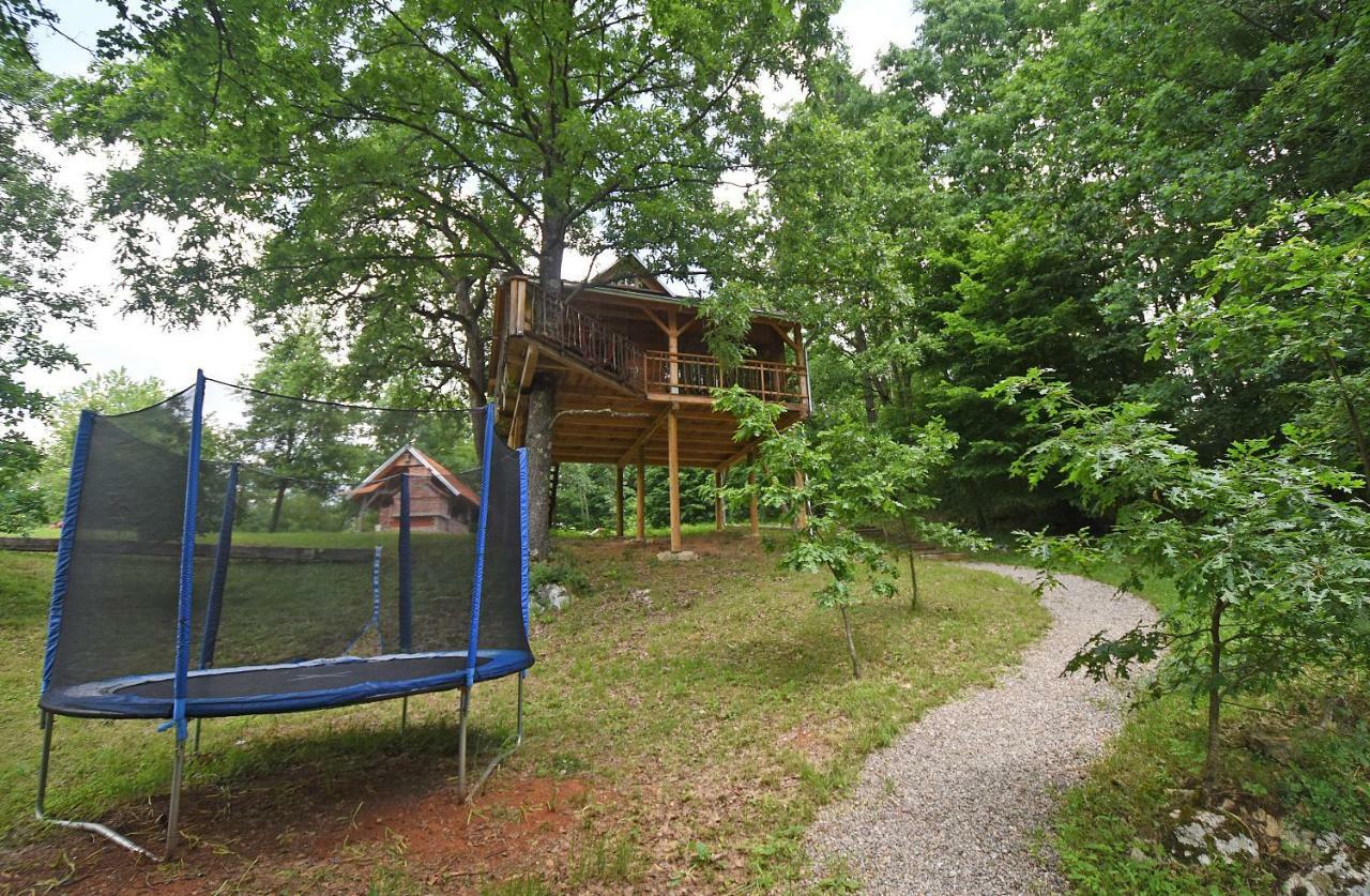 Treehouse Resnice -Mreznica Barilovic Buitenkant foto