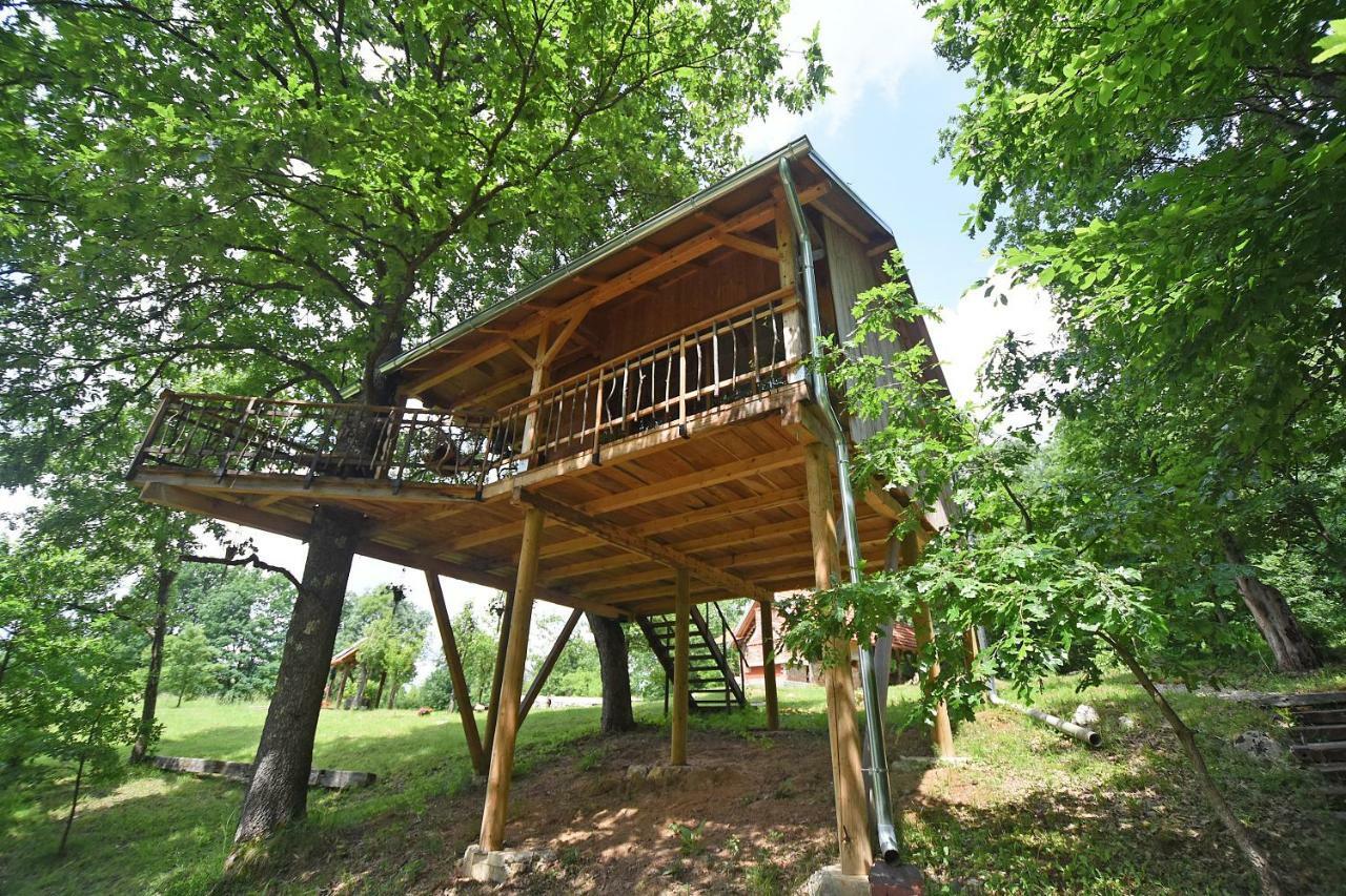 Treehouse Resnice -Mreznica Barilovic Buitenkant foto