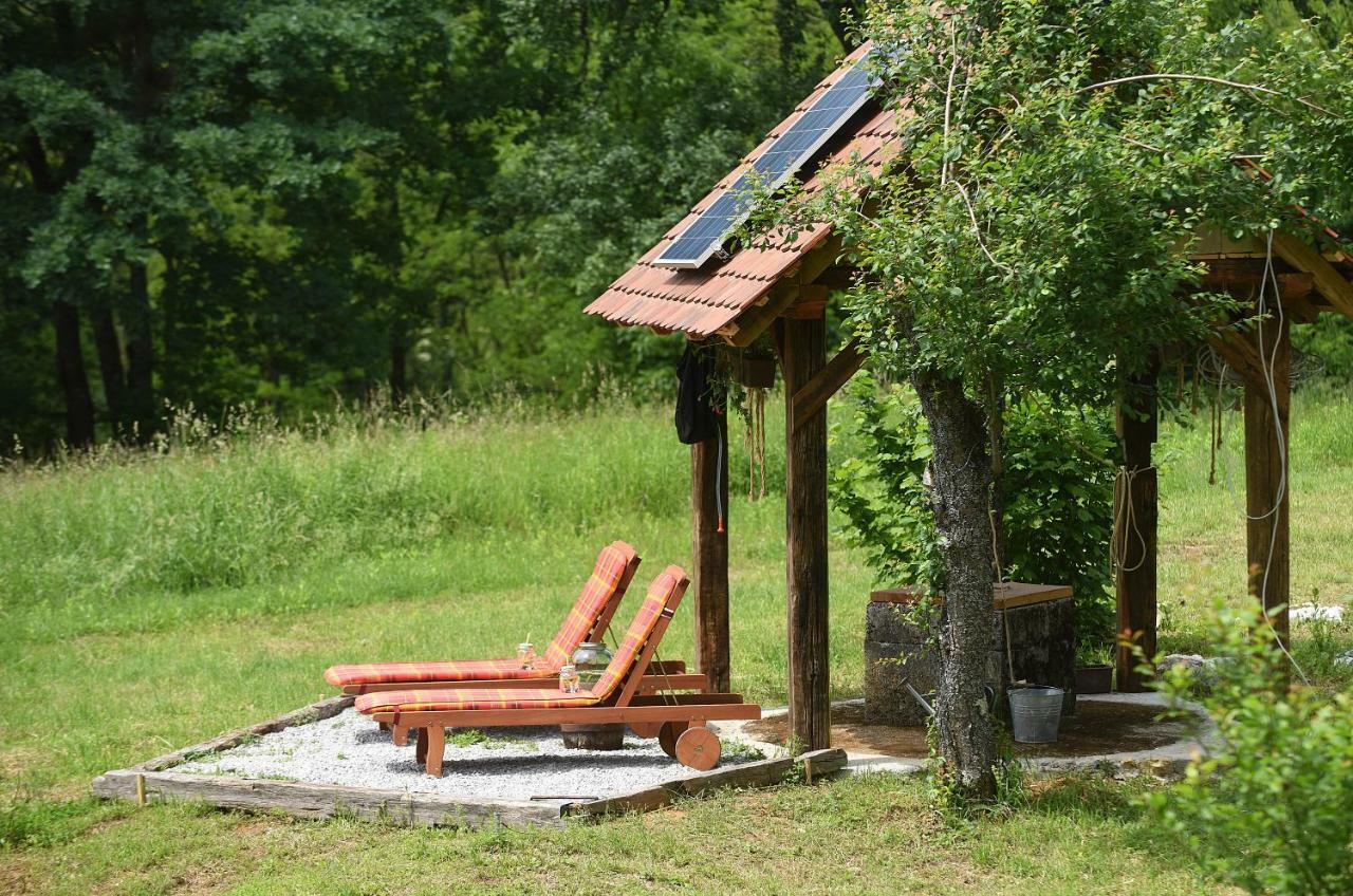 Treehouse Resnice -Mreznica Barilovic Buitenkant foto
