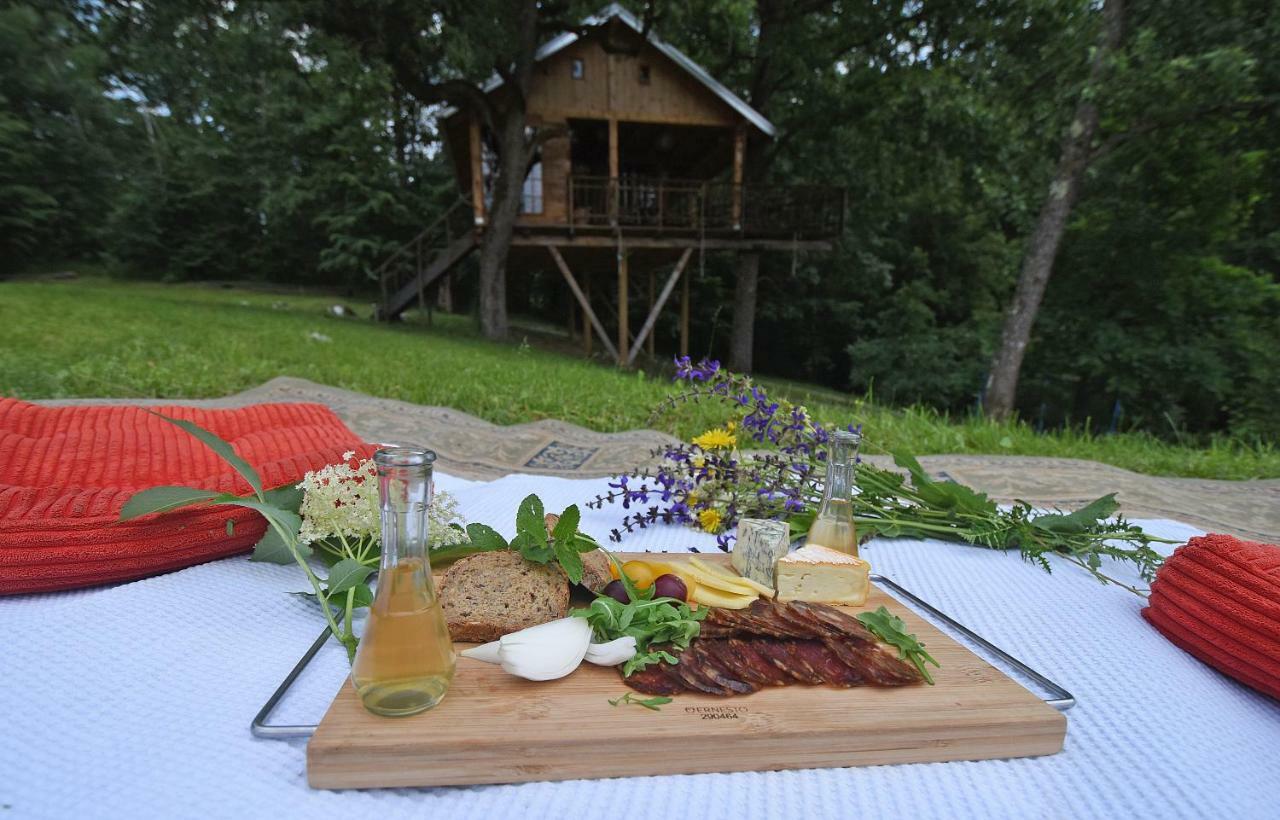 Treehouse Resnice -Mreznica Barilovic Buitenkant foto